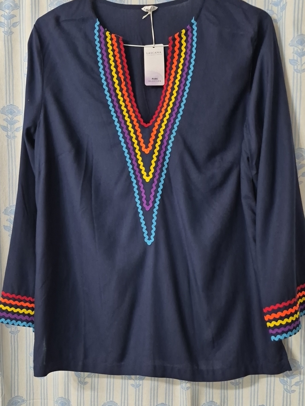 LASCANA V-Neck Tunic Blouse Navy Blue Rainbow Trim NWT Sz L